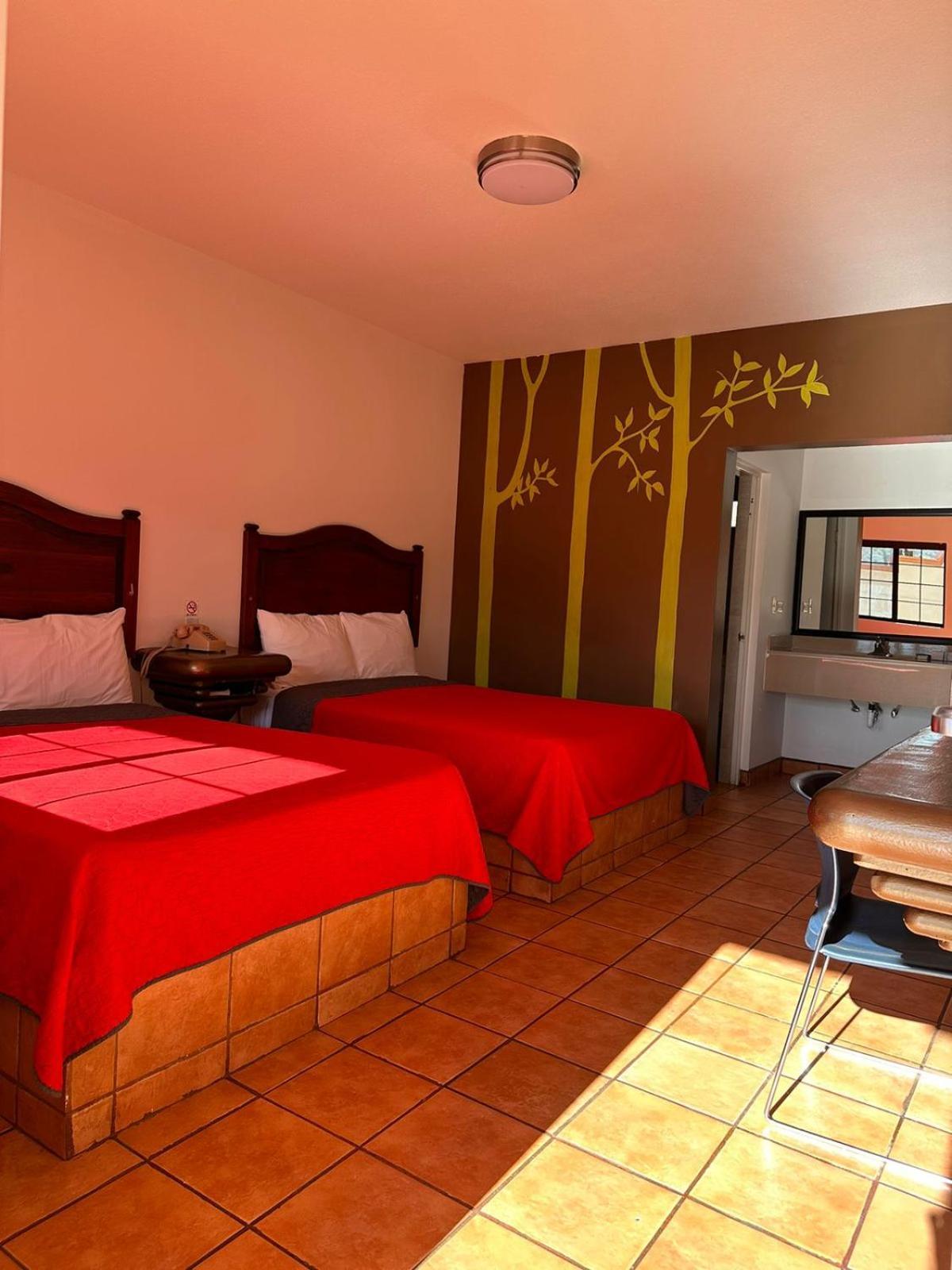 Hotel Colonial De Nogales Nogales  Eksteriør bilde