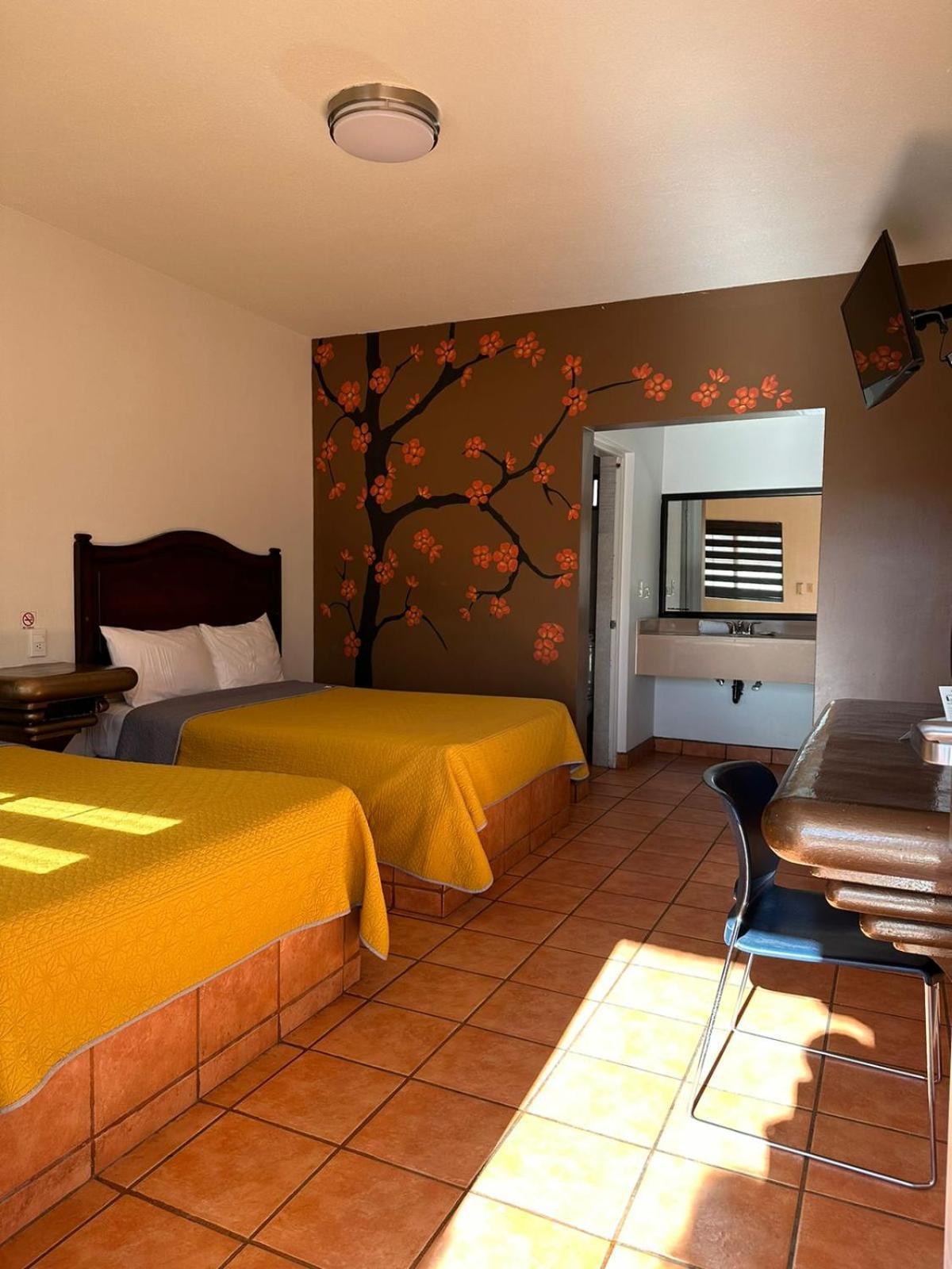 Hotel Colonial De Nogales Nogales  Eksteriør bilde