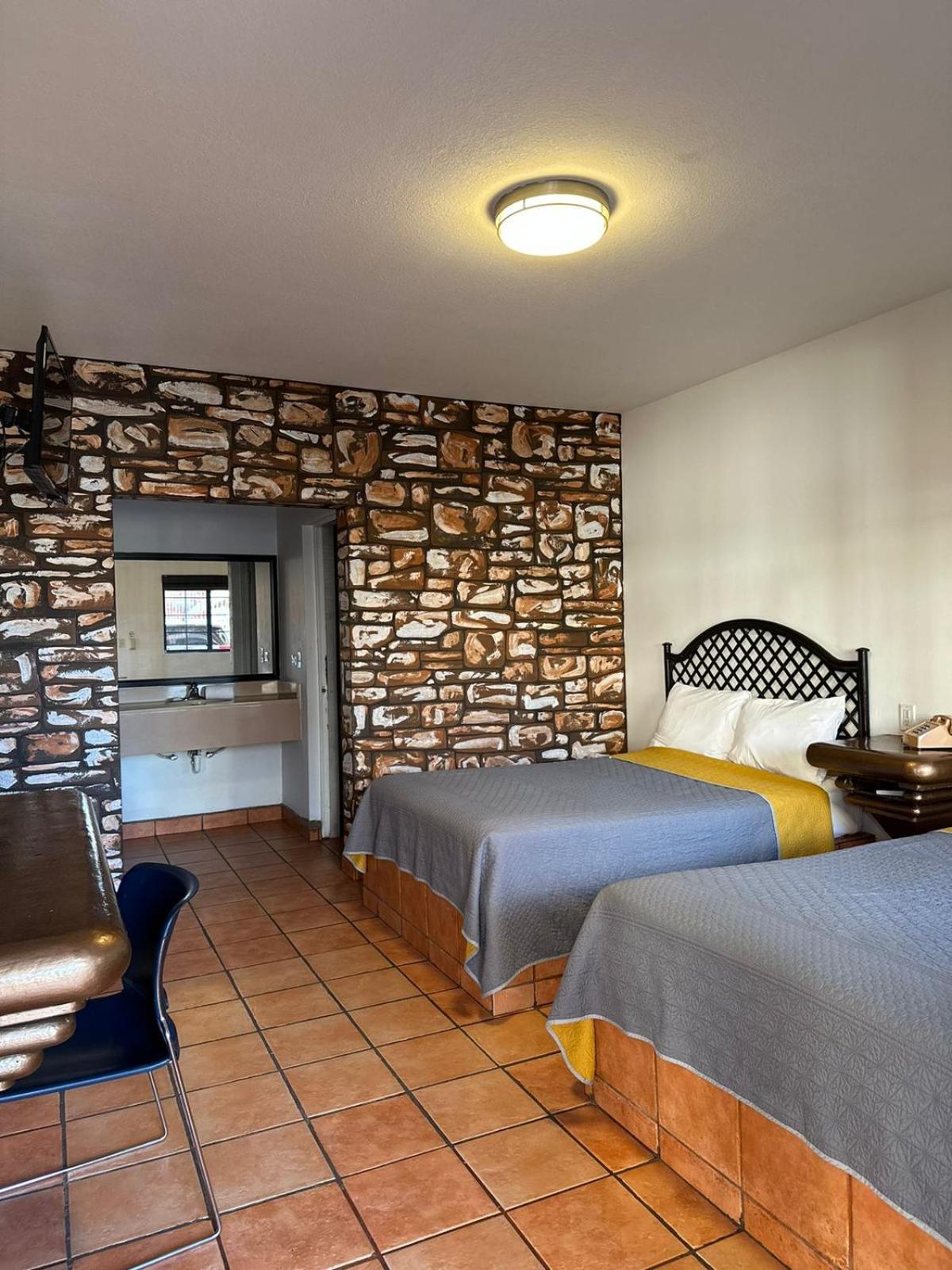 Hotel Colonial De Nogales Nogales  Eksteriør bilde