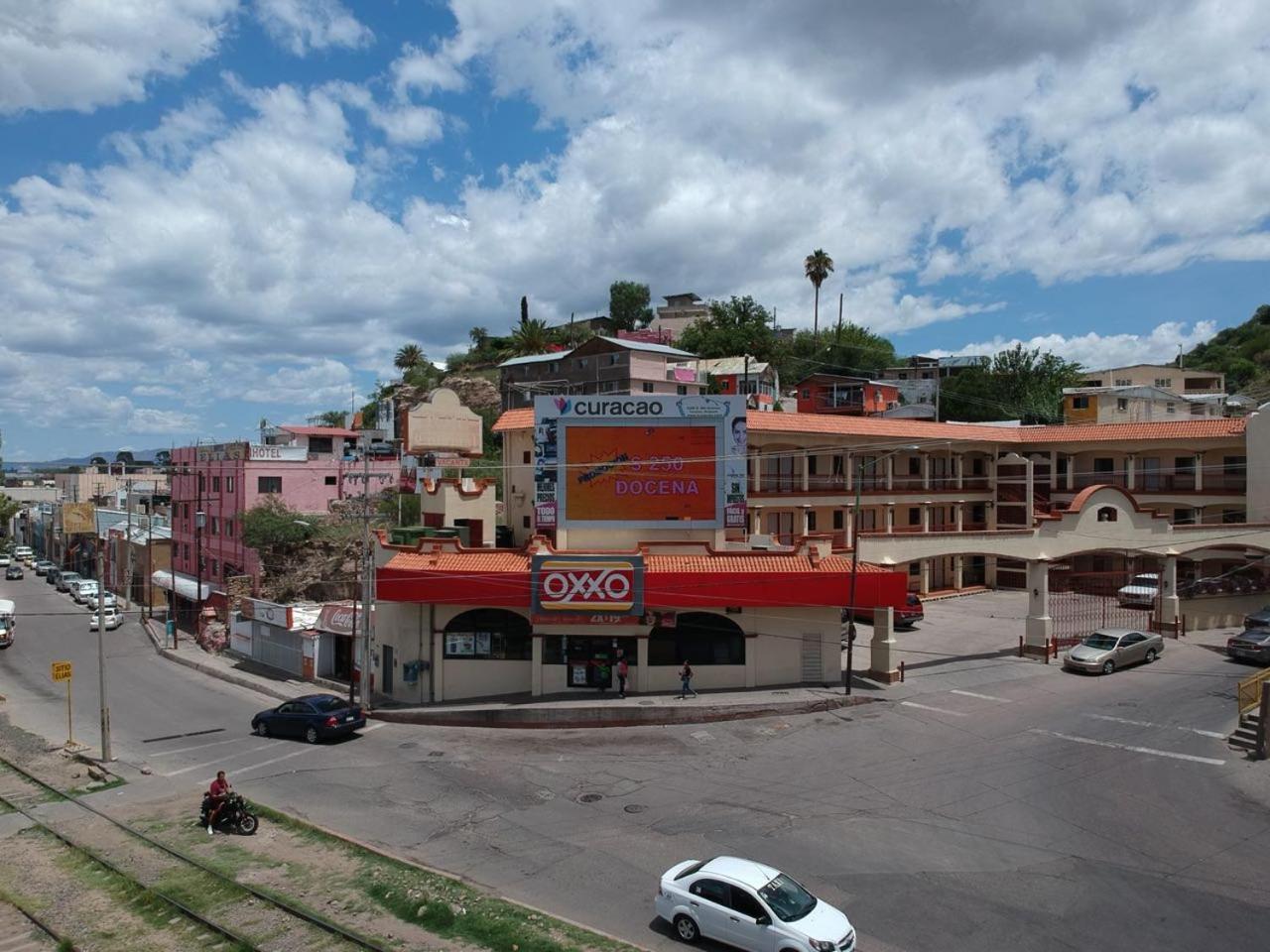 Hotel Colonial De Nogales Nogales  Eksteriør bilde