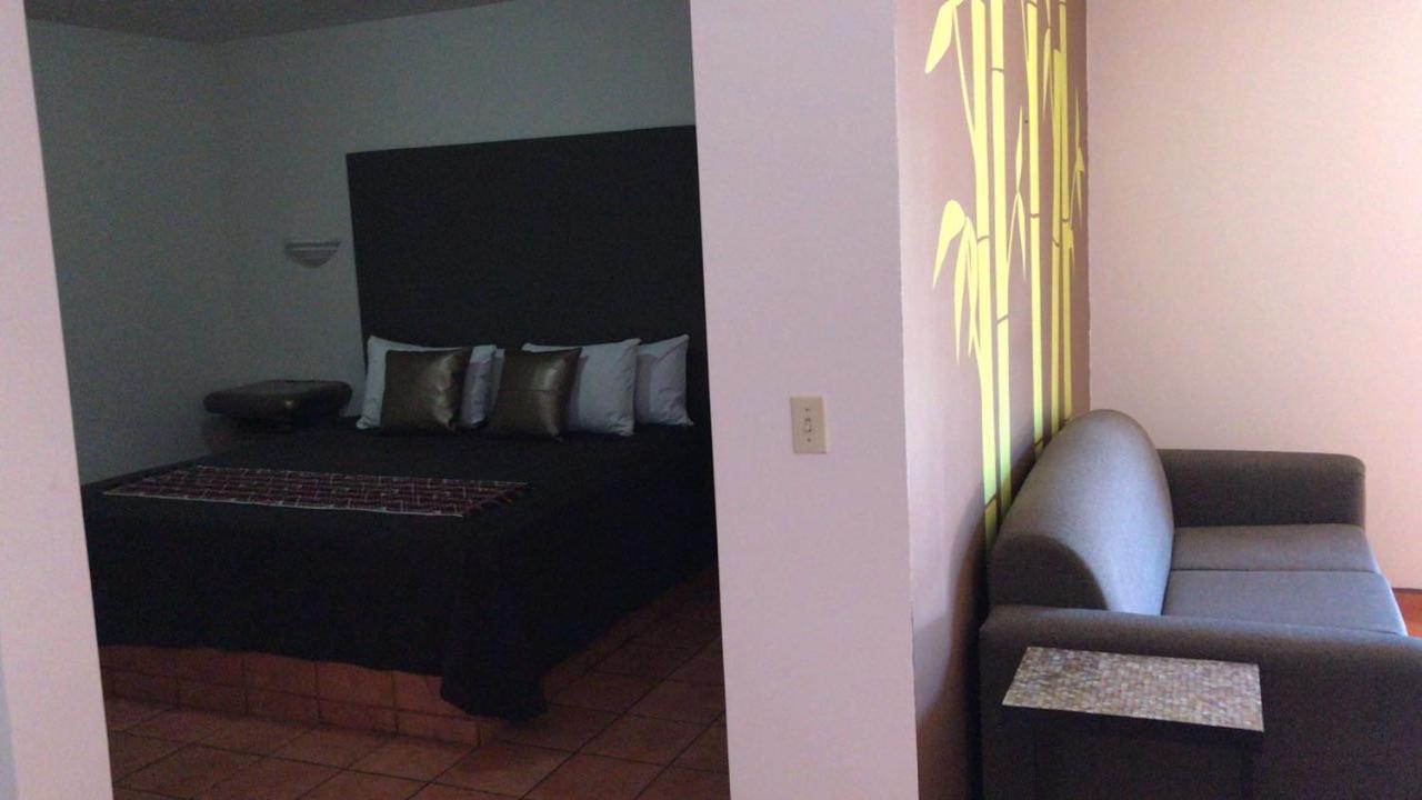 Hotel Colonial De Nogales Nogales  Eksteriør bilde