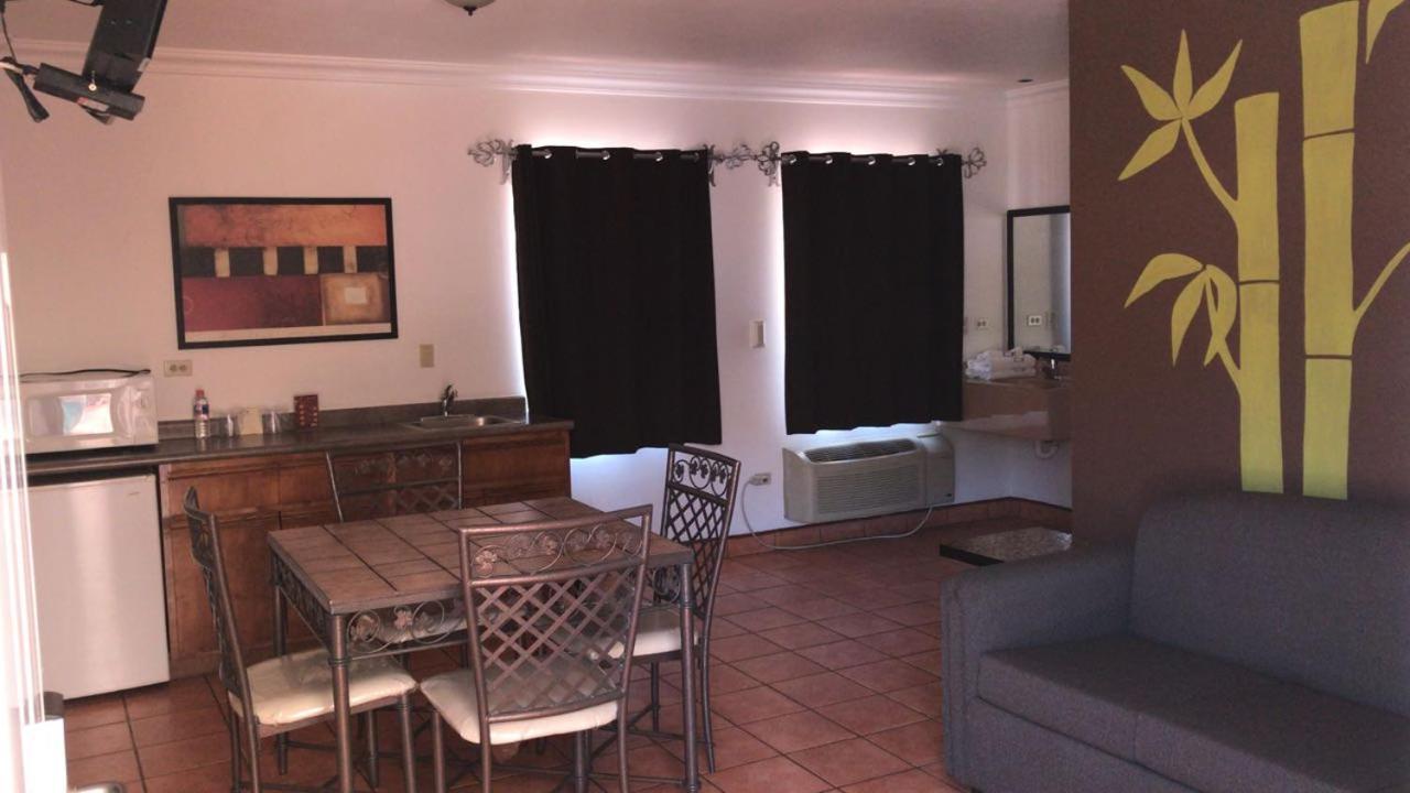 Hotel Colonial De Nogales Nogales  Eksteriør bilde